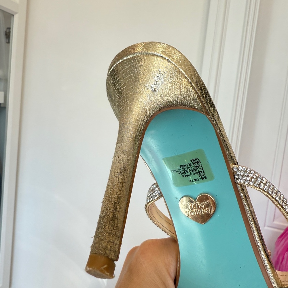 BETSEY JOHNSON SB-TATE GOLD METALLIC CRYSTAL SANDAL HEELS 10 BLING - Picture 6 of 7